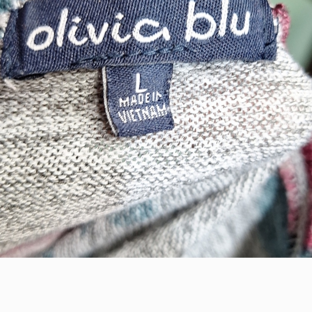 Olivia Blu top size Large. - Picture 5 of 6